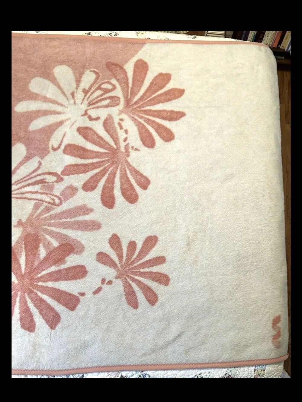 Mora Vtg Reversible Acrylic Throw Blanket Pink Gray Abstract Flowers 80